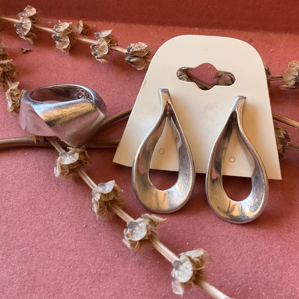 VNTG RD Sterling Silver Earrings and Ring Set - Picture 2 of 7